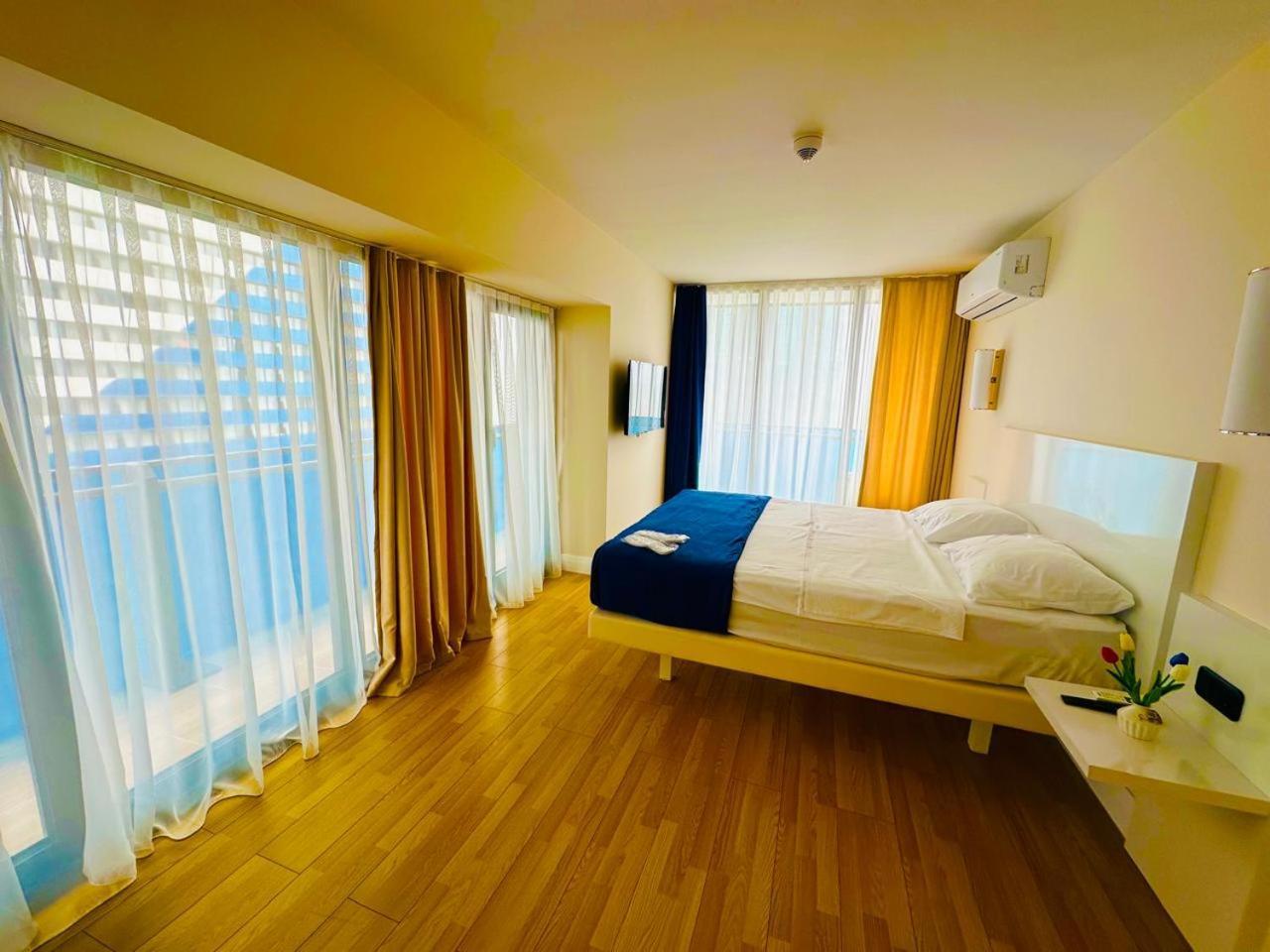 Orbi City Best Apartments Батуми Экстерьер фото